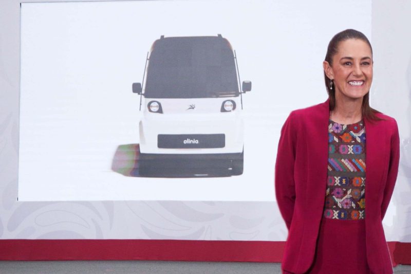 Presentan Olinia, el primer automóvil eléctrico mexicano con enfoque social