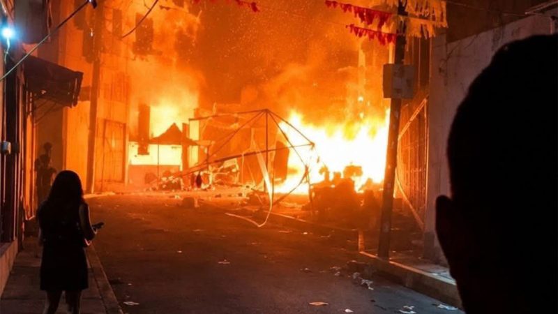 Explosión por pirotecnia y gas LP deja varios lesionados en fiesta patronal de Amatitán